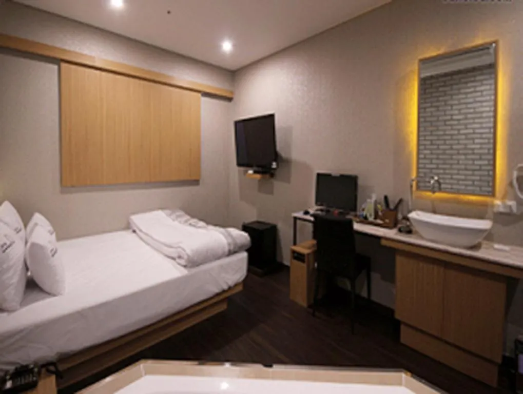 Nampo Comma Hotel Busan South Korea