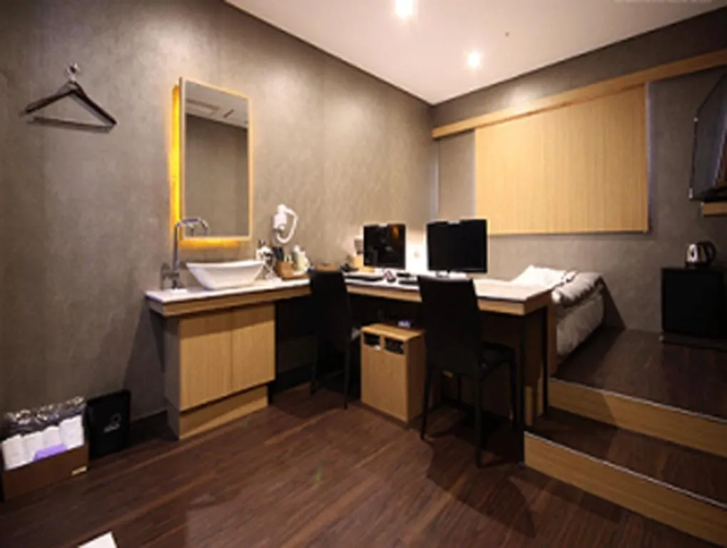 Nampo Comma Hotel Busan