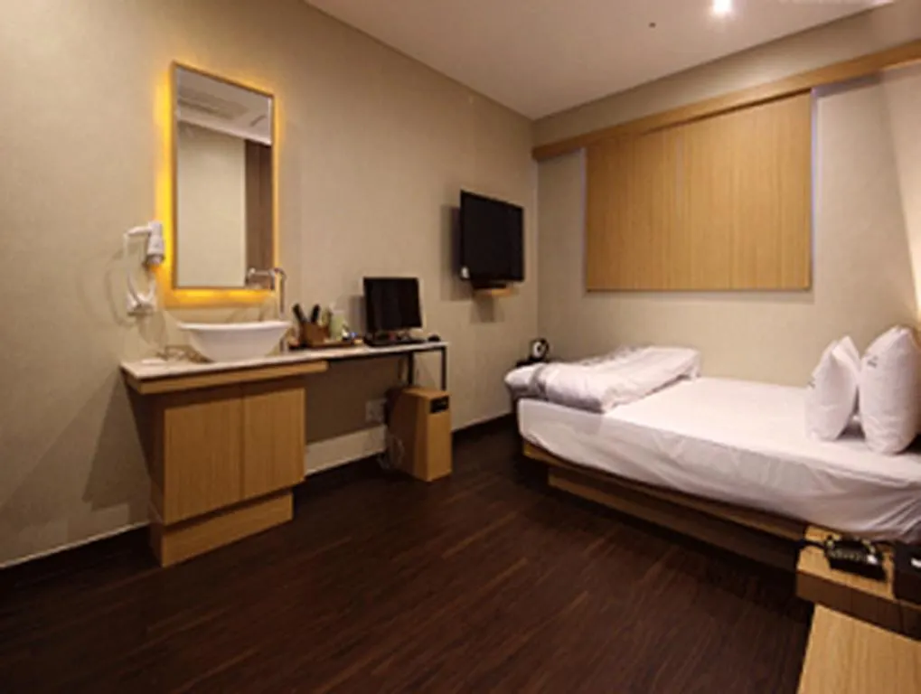 Nampo Comma Hotel Busan