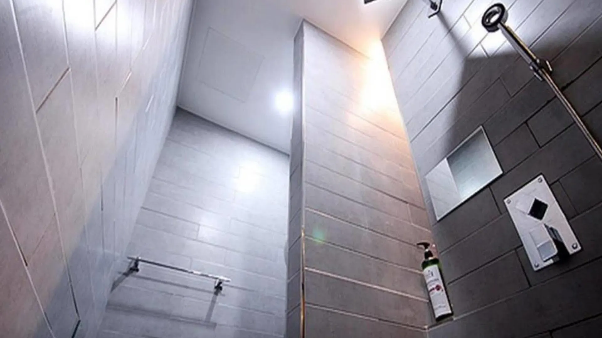 Nampo Comma Hotel Busan 2*,