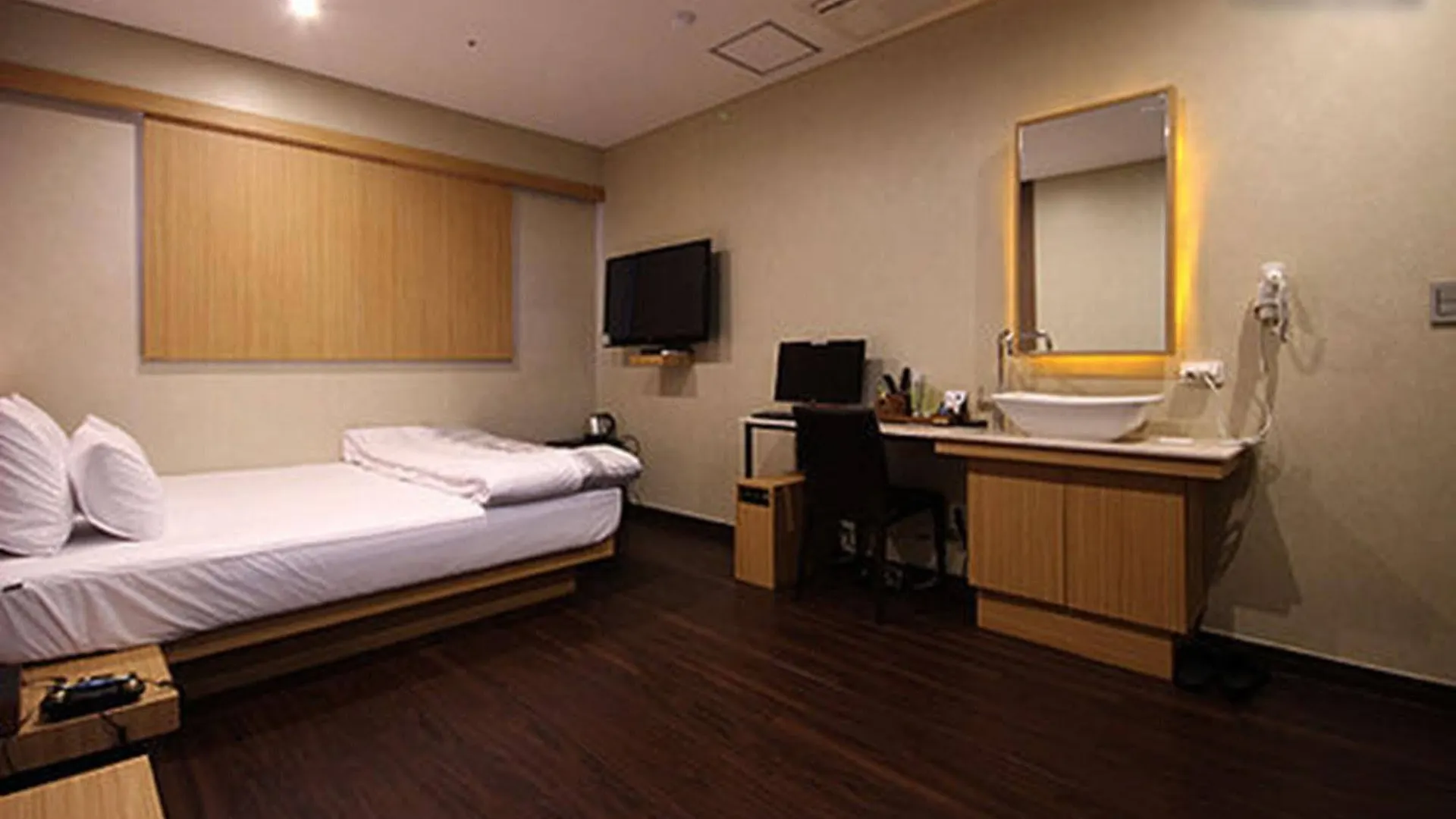 Nampo Comma Hotel Busan